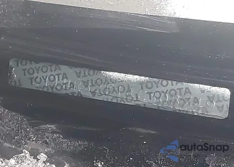 2004 Toyota Corolla Ce z USA, uszkodzony, nr VIN 2T1BR32E14C308749